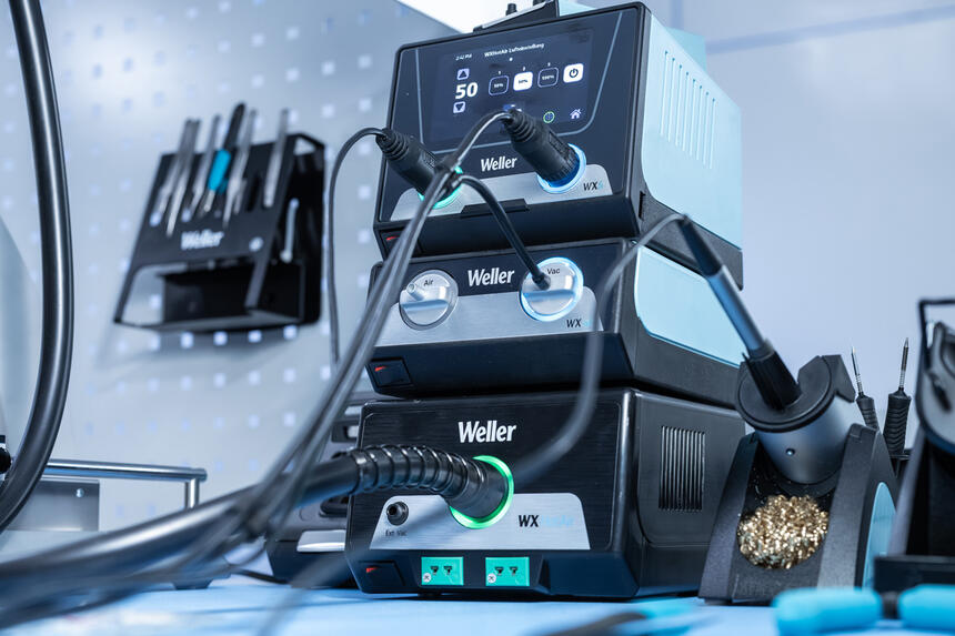 Space-efficient stockable workstation design