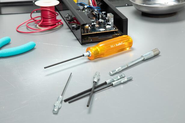 篳篥◦本管◦美品 silk and ivory thread needlepoint – Penny Linn